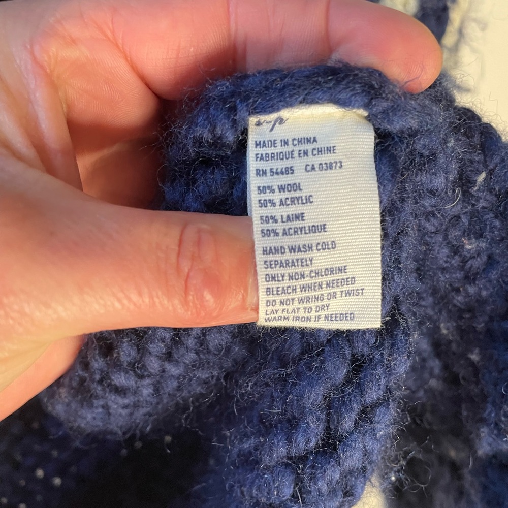 American Eagle Sweater Vest / SIZE Small - Picture 4 of 4